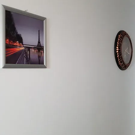 Ultracentral Monadin 2