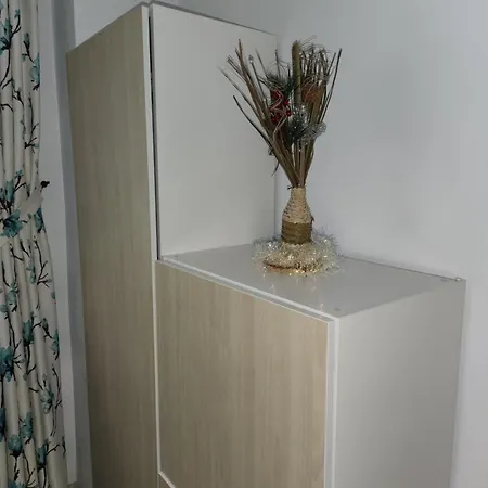 Ultracentral Monadin 2 *