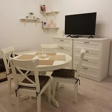 Ultracentral Monadin 2 *