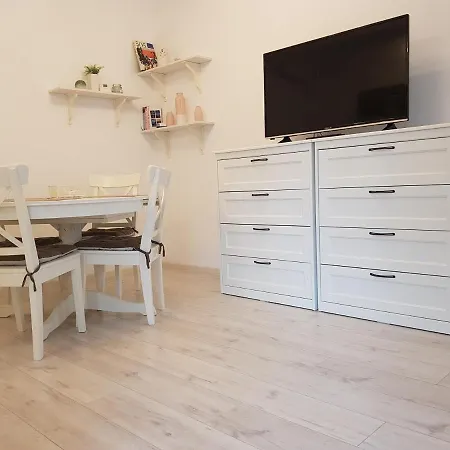 Ultracentral Monadin 2 דירה
