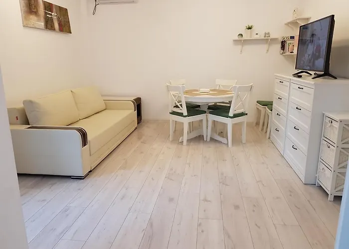 Ultracentral Monadin 2