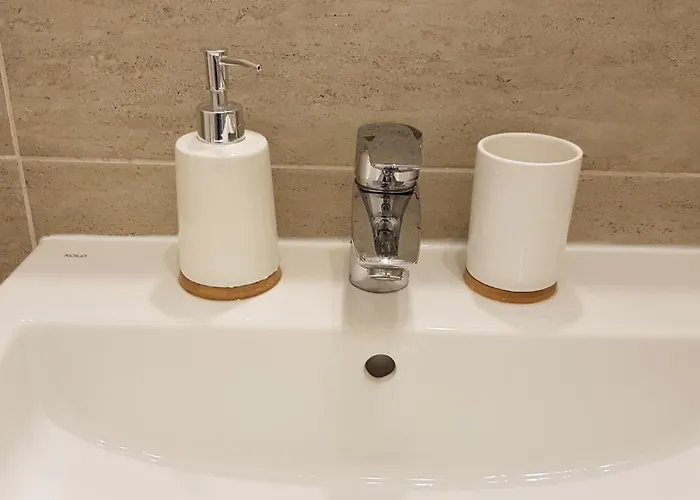 アパート Ultracentral Monadin 2