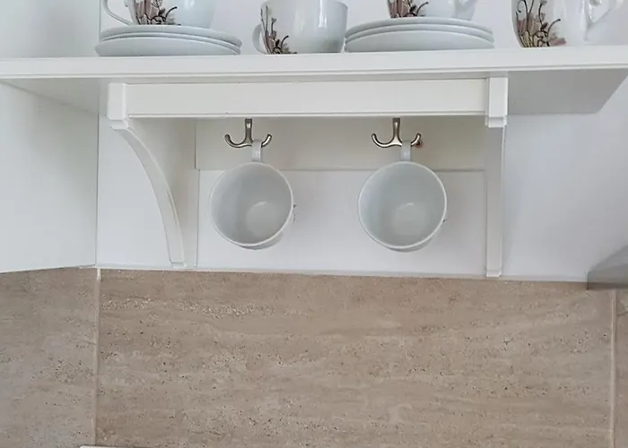 Ultracentral Monadin 2 *