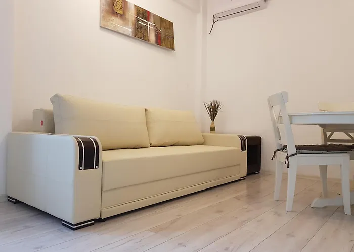 Ultracentral Monadin 2 *