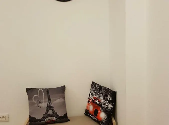 Ultracentral Monadin 2 アパート *